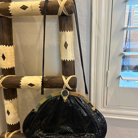 Judith Leiber Black and Gold Clutch - Picture 5 of 15